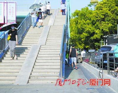 道路更洁净出行更舒心 跟随公共设施专项整治组进行走访